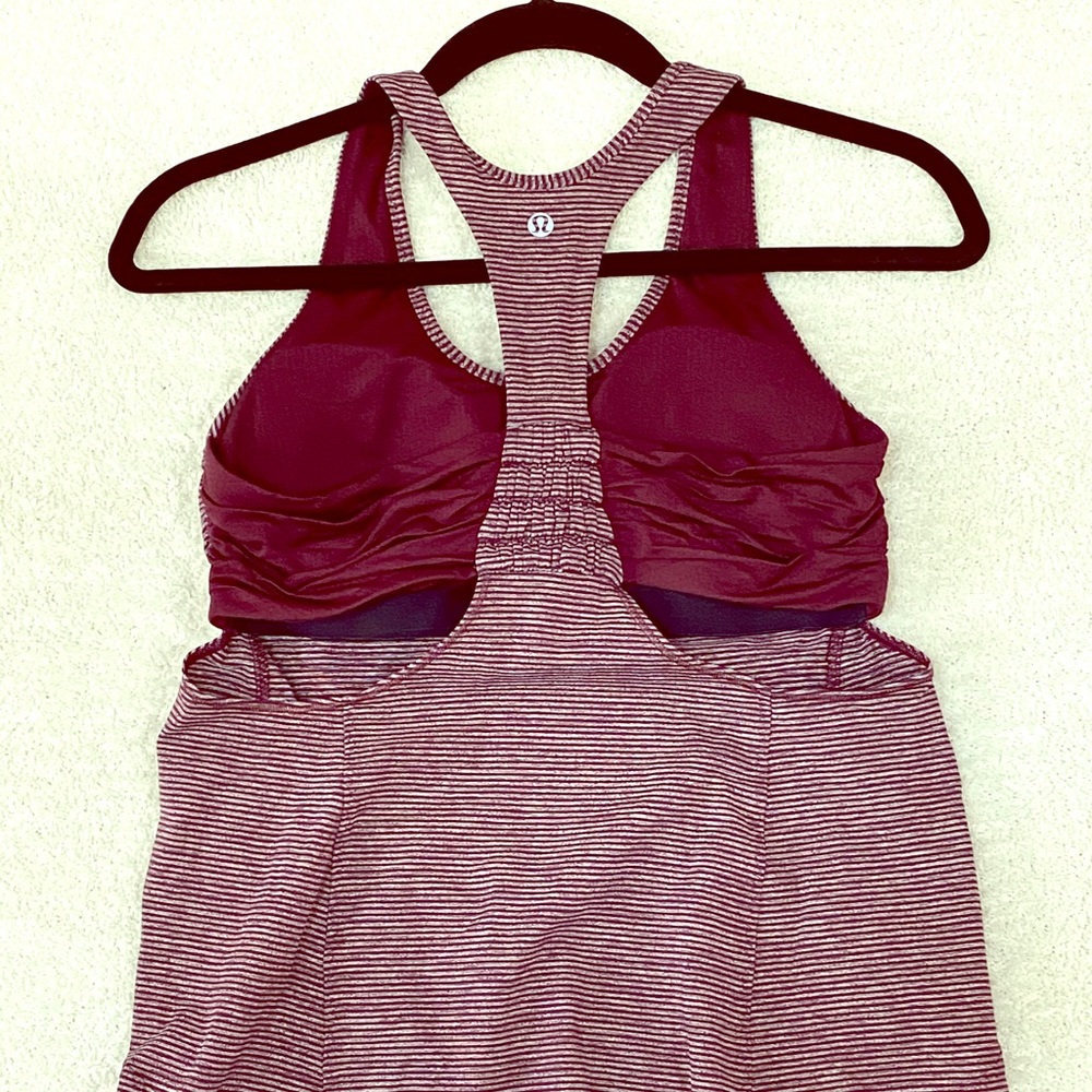 Lululemon Tank Built in bra Size 8